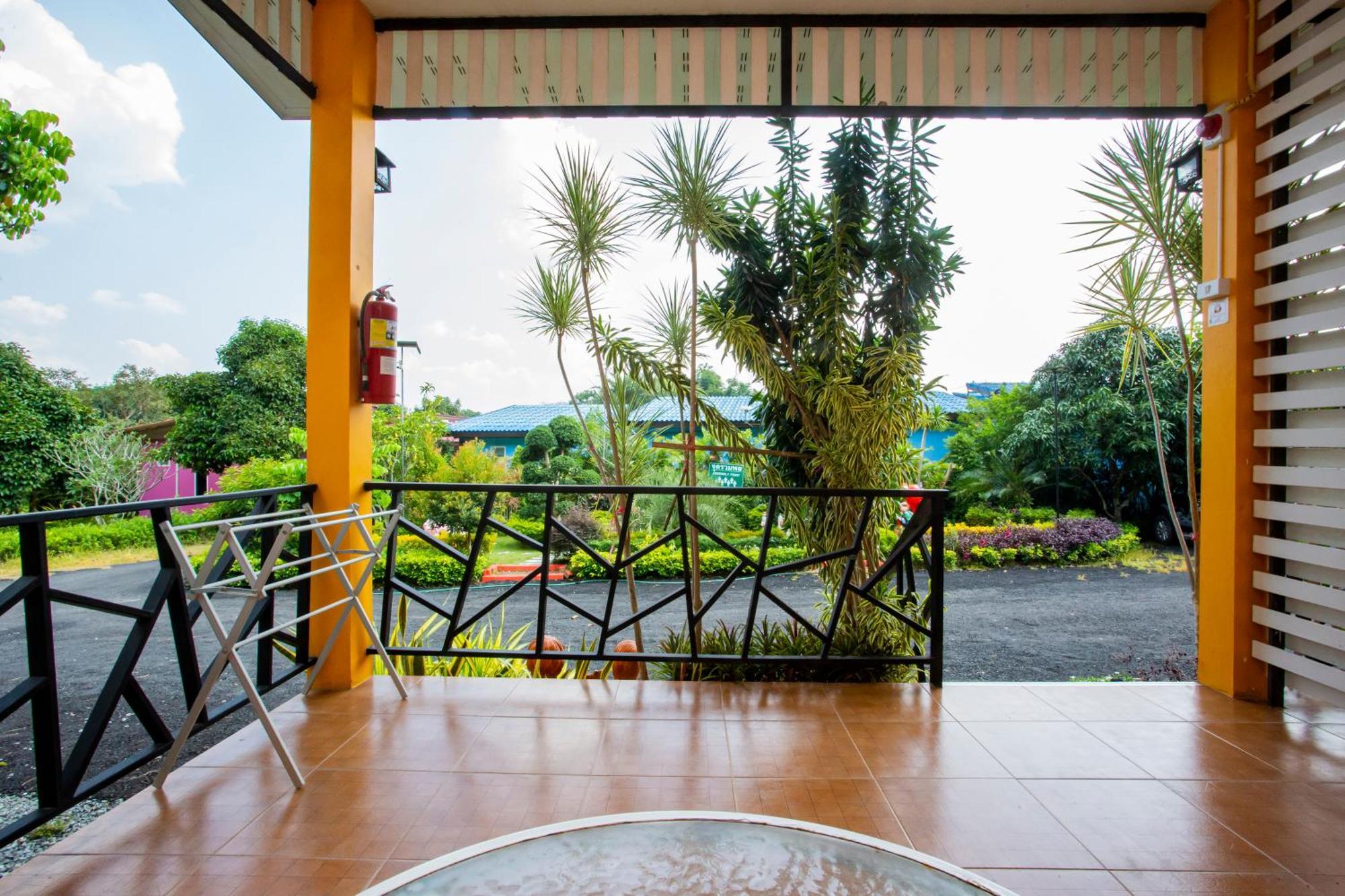 Hotel Baan Suan Mee Tang Chanthaburi Habitación foto